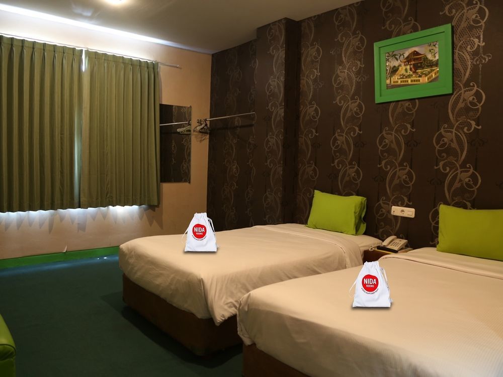 Nida Rooms Makassar Jampea 19536 外观 照片