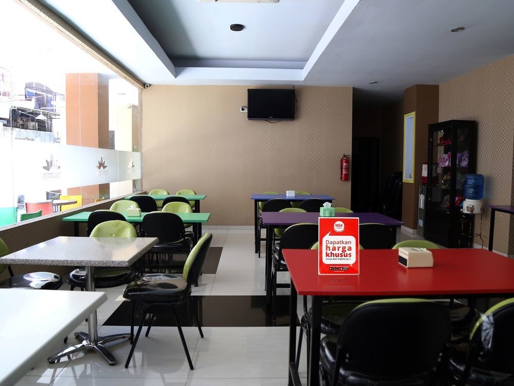 Nida Rooms Makassar Jampea 19536 外观 照片