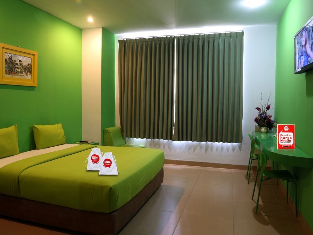 Nida Rooms Makassar Jampea 19536 外观 照片